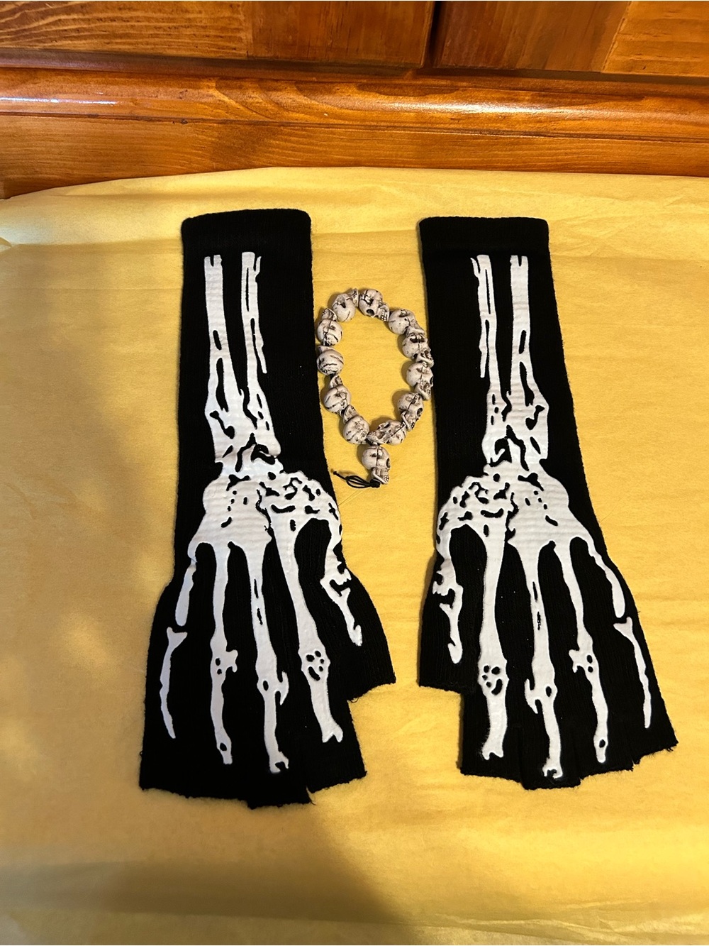 Black Skeleton Print Fingerless Gloves with Skull Bead Bracelet